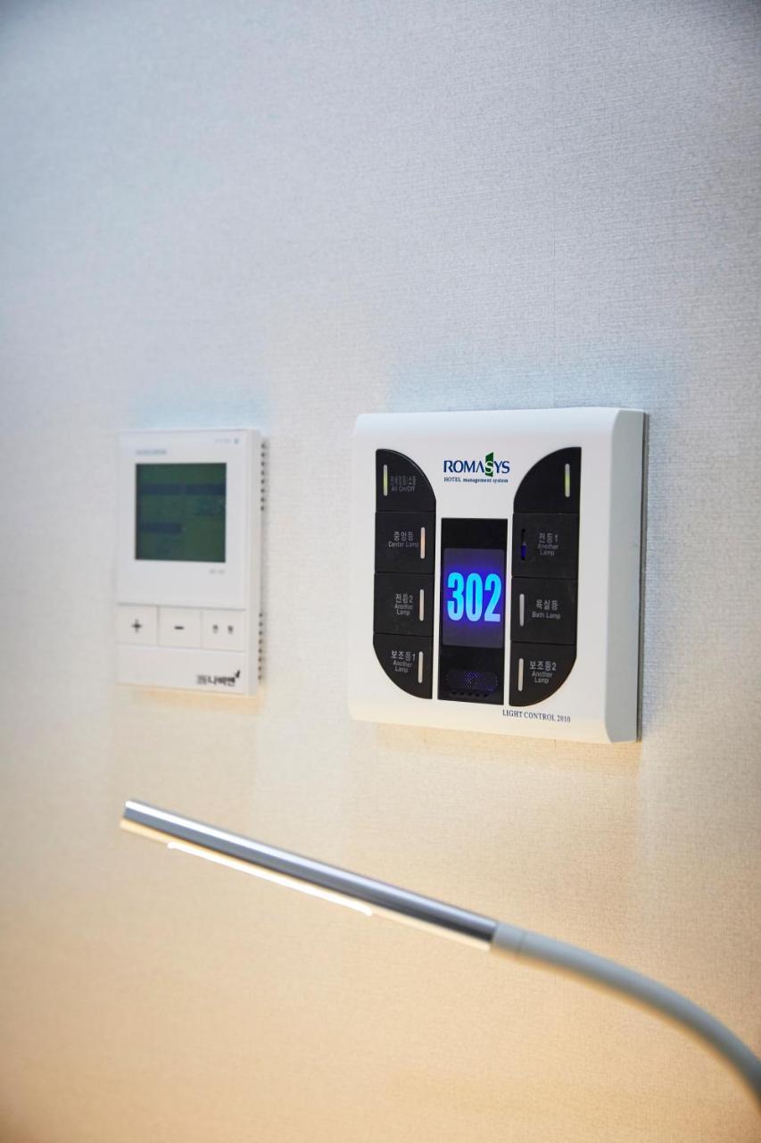 Dwell Dongdaemun Hotel Guri Bagian luar foto
